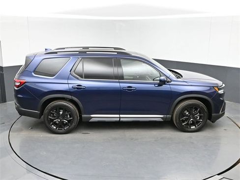 New 2025 Honda Pilot Touring image 31