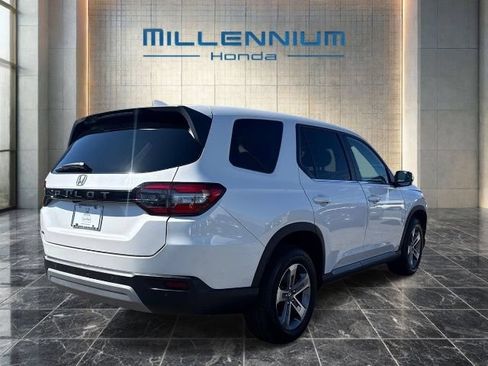 Used 2023 Honda Pilot EX-L image 5