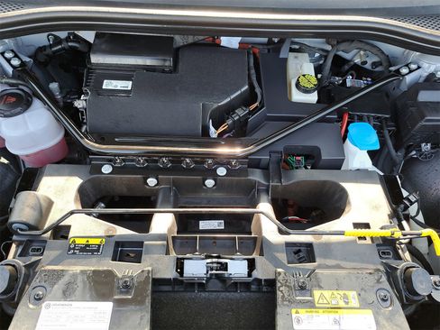 Certified 2022 Volkswagen ID.4 Pro image 30