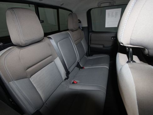 Used 2023 Nissan Frontier SV w/ SV Convenience Package image 25