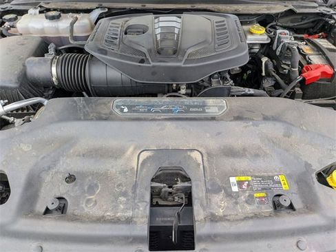 Certified 2024 Jeep Wagoneer Series III image 37