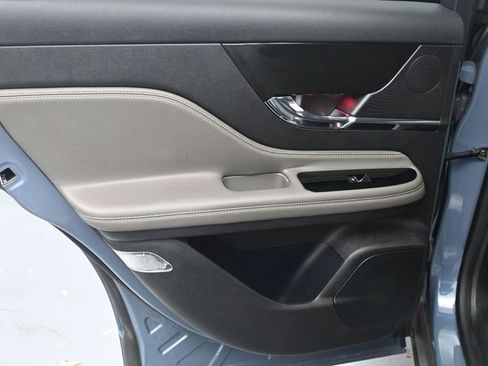 Used 2023 Lincoln Corsair Reserve FWD image 21