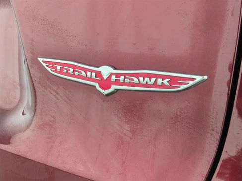 Certified 2019 Jeep Cherokee Trailhawk w/ Cold Weather Group image 11