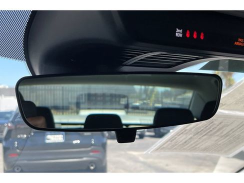 Certified 2025 MAZDA MAZDA3 s FWD image 25