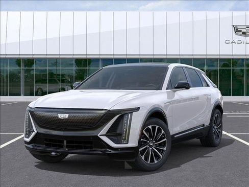 New 2025 Cadillac Lyriq Sport image 6