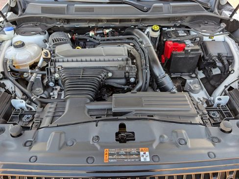 Used 2024 Lincoln Corsair AWD w/ Equipment Group 101A image 30