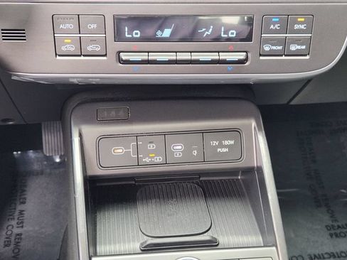 Certified 2025 Hyundai Kona Limited AWD/4WD image 14