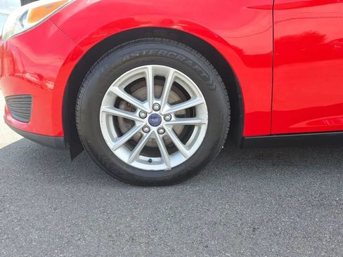 Used 2015 Ford Focus SE FWD image 10