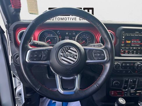 Used 2021 Jeep Gladiator Rubicon w/ Dual Top Group AWD/4WD image 17