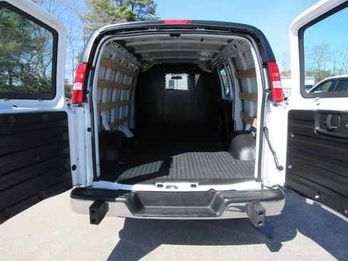 Used 2024 Chevrolet Express 2500 w/ Driver Convenience Package image 20