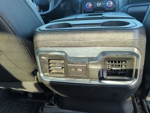 Used 2022 GMC Sierra 3500 Denali w/ Denali Ultimate Package AWD/4WD image 12