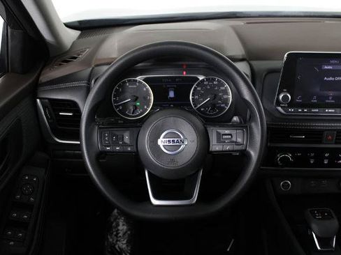 Certified 2021 Nissan Rogue S FWD image 9
