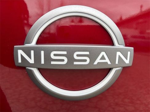 Used 2025 Nissan Frontier SL image 26