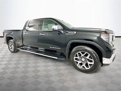 Used 2022 GMC Sierra 1500 SLT w/ SLT Convenience Package image 8