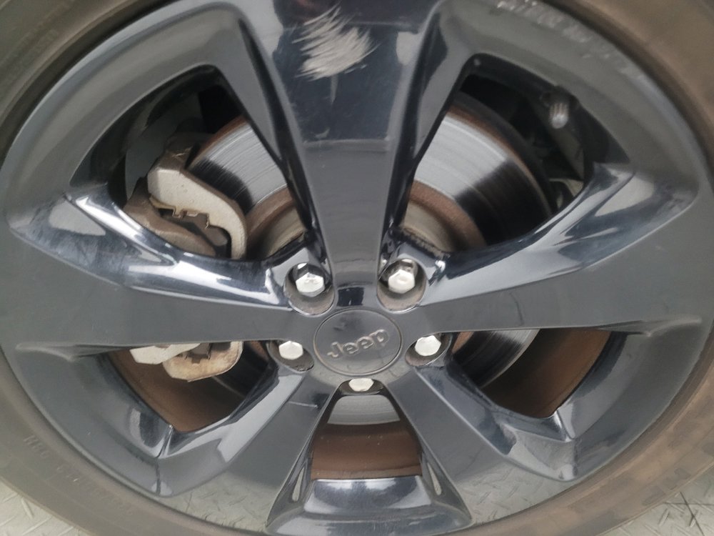 Used 2017 Jeep Cherokee Sport FWD image 31