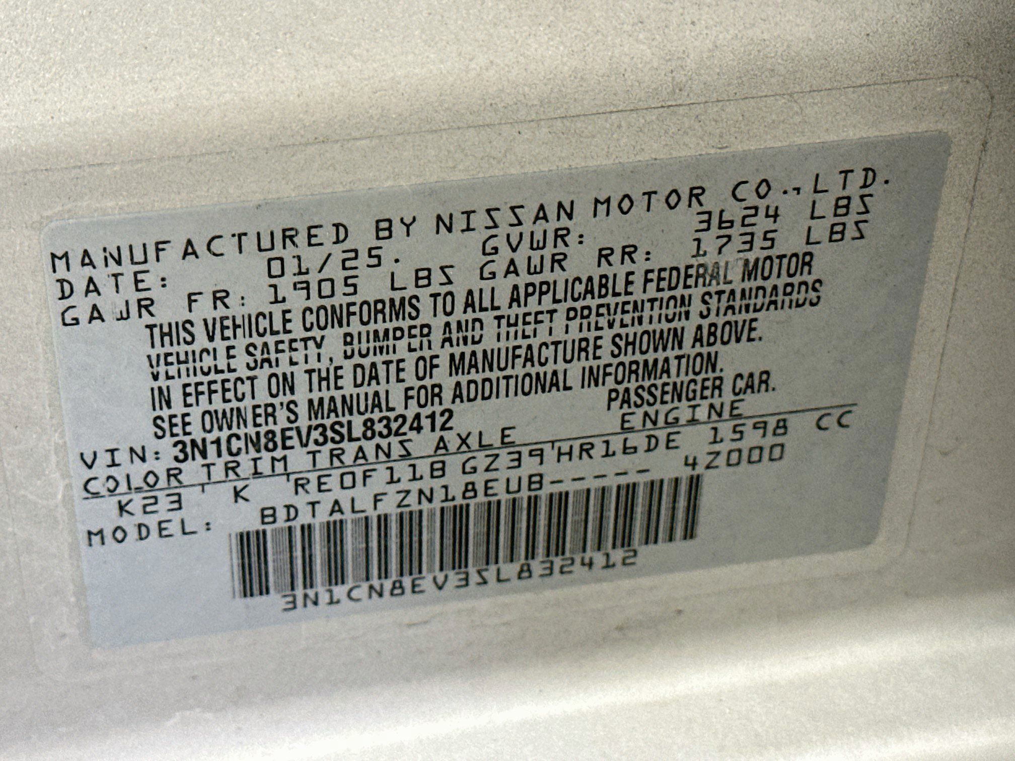 Used 2025 Nissan Versa SV FWD image 12
