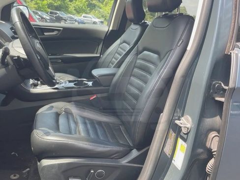 Used 2016 Ford Edge SEL w/ Equipment Group 201A image 3