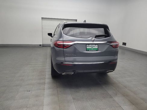 Used 2020 Buick Enclave Essence image 6