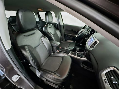 Used 2018 Jeep Compass Latitude w/ Popular Equipment Group image 30