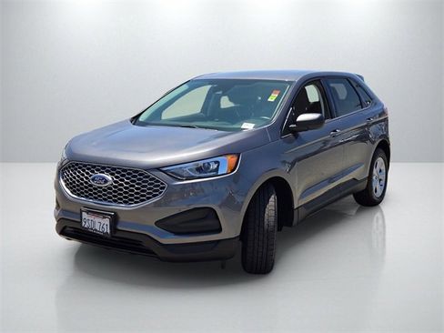 Used 2024 Ford Edge SE image 9