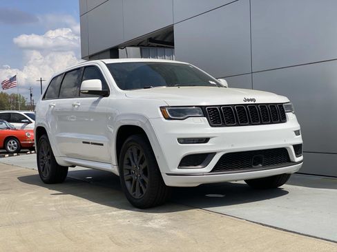 Used 2018 Jeep Grand Cherokee High Altitude image 2