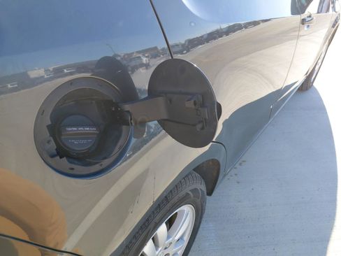 Used 2014 Chevrolet Sonic LT image 13