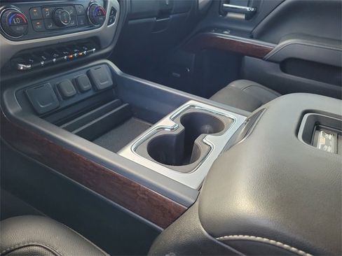 Used 2018 GMC Sierra 1500 SLT image 29