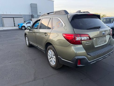 Used 2018 Subaru Outback 2.5i Premium AWD/4WD image 5