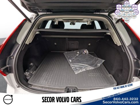 Certified 2023 Volvo XC60 B5 Plus w/ Climate Package AWD/4WD image 25