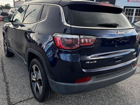 Used 2018 Jeep Compass Latitude w/ Popular Equipment Group AWD/4WD image 6