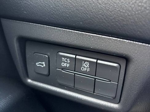 Used 2018 MAZDA CX-5 Touring w/ Preferred Equipment Package AWD/4WD image 24