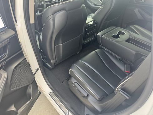 Used 2023 Acura MDX w/ Advance Package AWD/4WD image 34