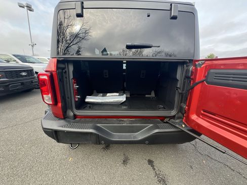 New 2024 Ford Bronco Black Diamond image 25