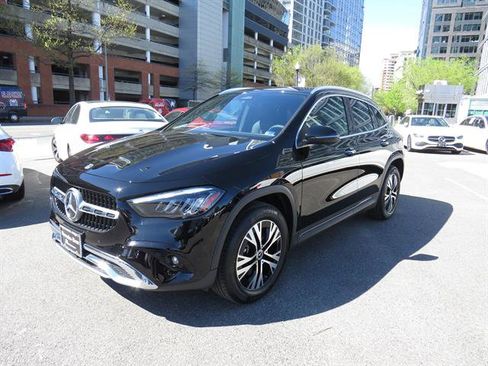Used 2026 Mercedes-Benz GLA 250 4MATIC image 1