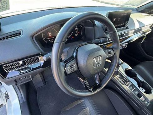 Used 2025 Honda Civic Sport image 30