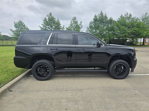Used 2019 Chevrolet Tahoe LT w/ LT Signature Package AWD/4WD image 7