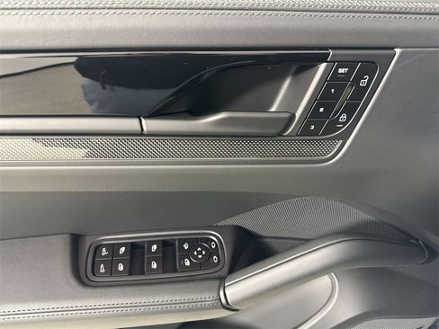 New 2026 Porsche Cayenne GTS image 34