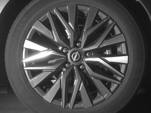 Used 2025 Nissan Altima 2.5 SV image 13