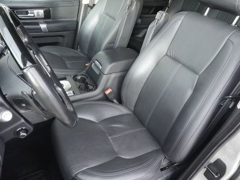 Used 2016 Land Rover LR4 HSE LUX image 20