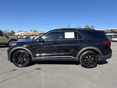 Certified 2023 Ford Explorer ST w/ Equipment Group 401A image 5