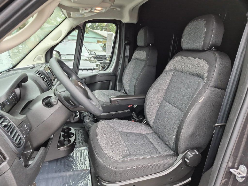 New 2027 RAM ProMaster 2500 w/ Convenience Group FWD image 12