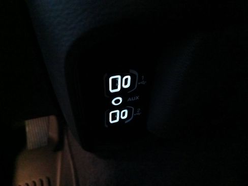 Certified 2025 RAM 1500 Big Horn image 18