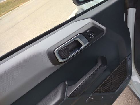 Used 2024 Ford Bronco Big Bend image 11