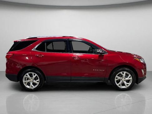 Used 2020 Chevrolet Equinox Premier AWD/4WD image 2