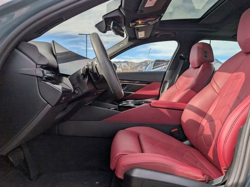 Used 2026 BMW 540i xDrive image 11