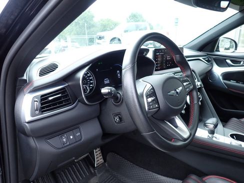 Used 2023 Genesis G70 2.0T w/ Sport Prestige Package AWD/4WD image 13