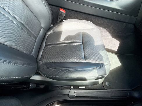 Used 2023 Jeep Wagoneer L Series II image 29