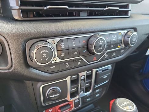 New 2026 Jeep Gladiator Sport AWD/4WD image 16