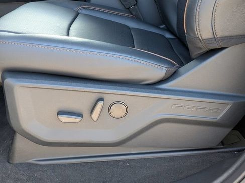 New 2026 Ford F350 4x4 Crew Cab DRW Super Duty image 14