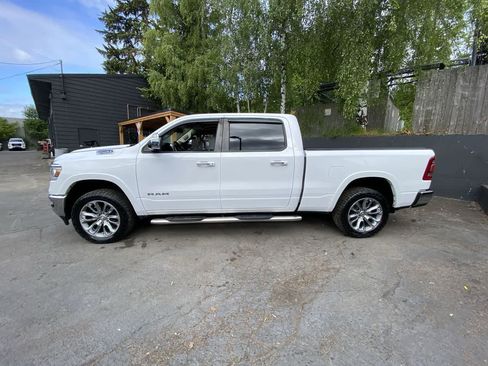 Used 2020 RAM 1500 Laramie AWD/4WD image 3